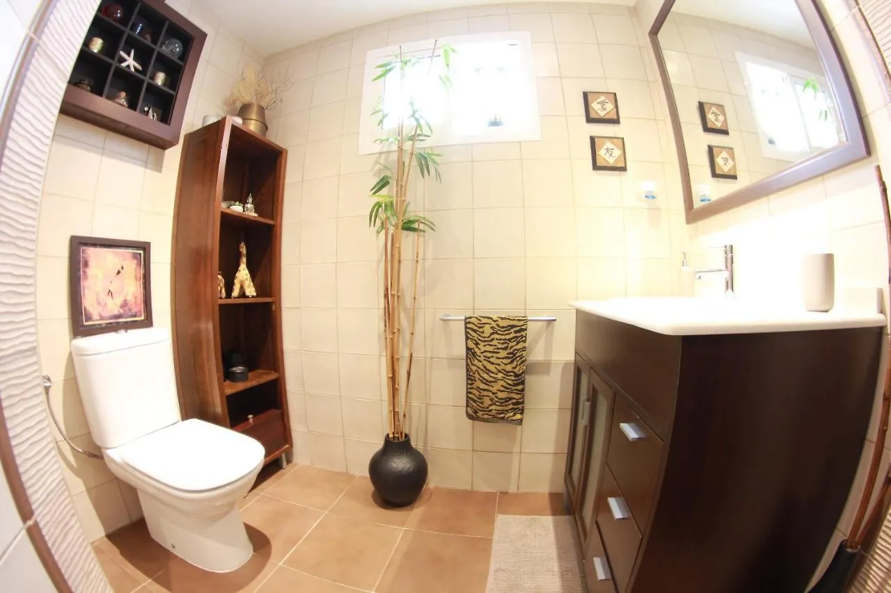 La Carihuela Ethnic Apartment Торремолинос