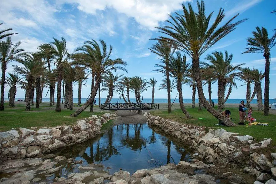 La Carihuela Ethnic Apartment Торремолинос