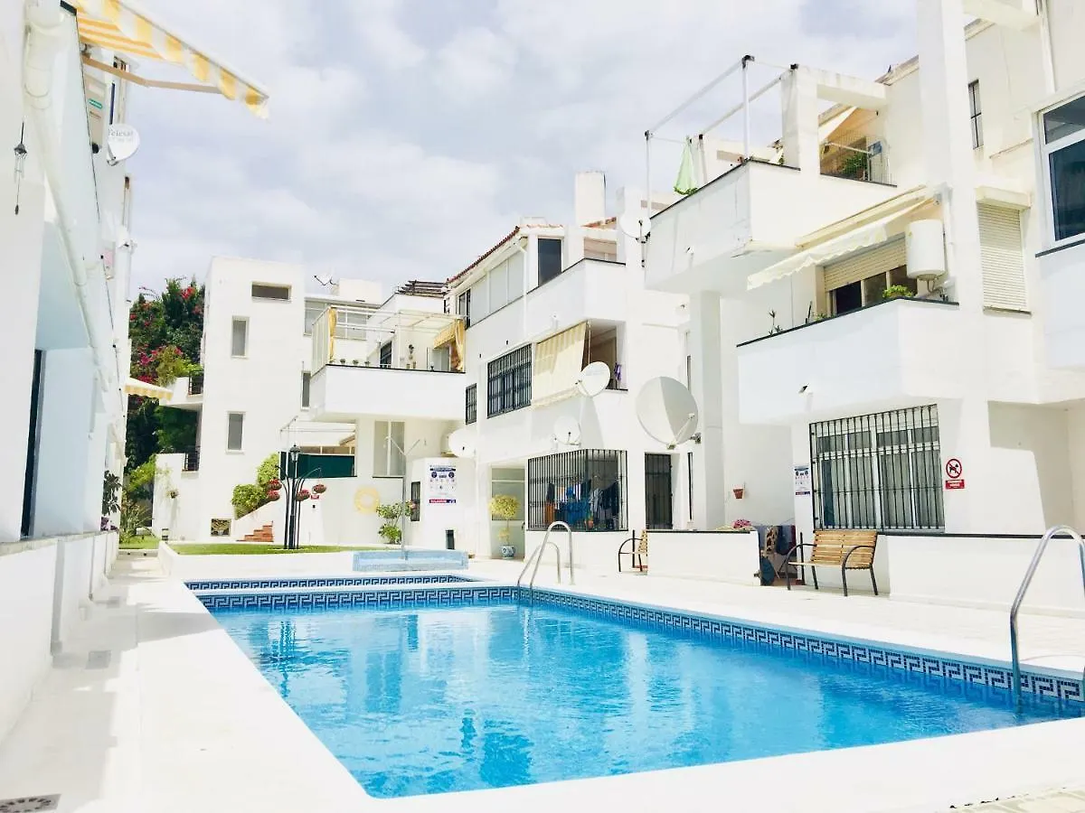 La Carihuela Ethnic Apartment Торремолинос